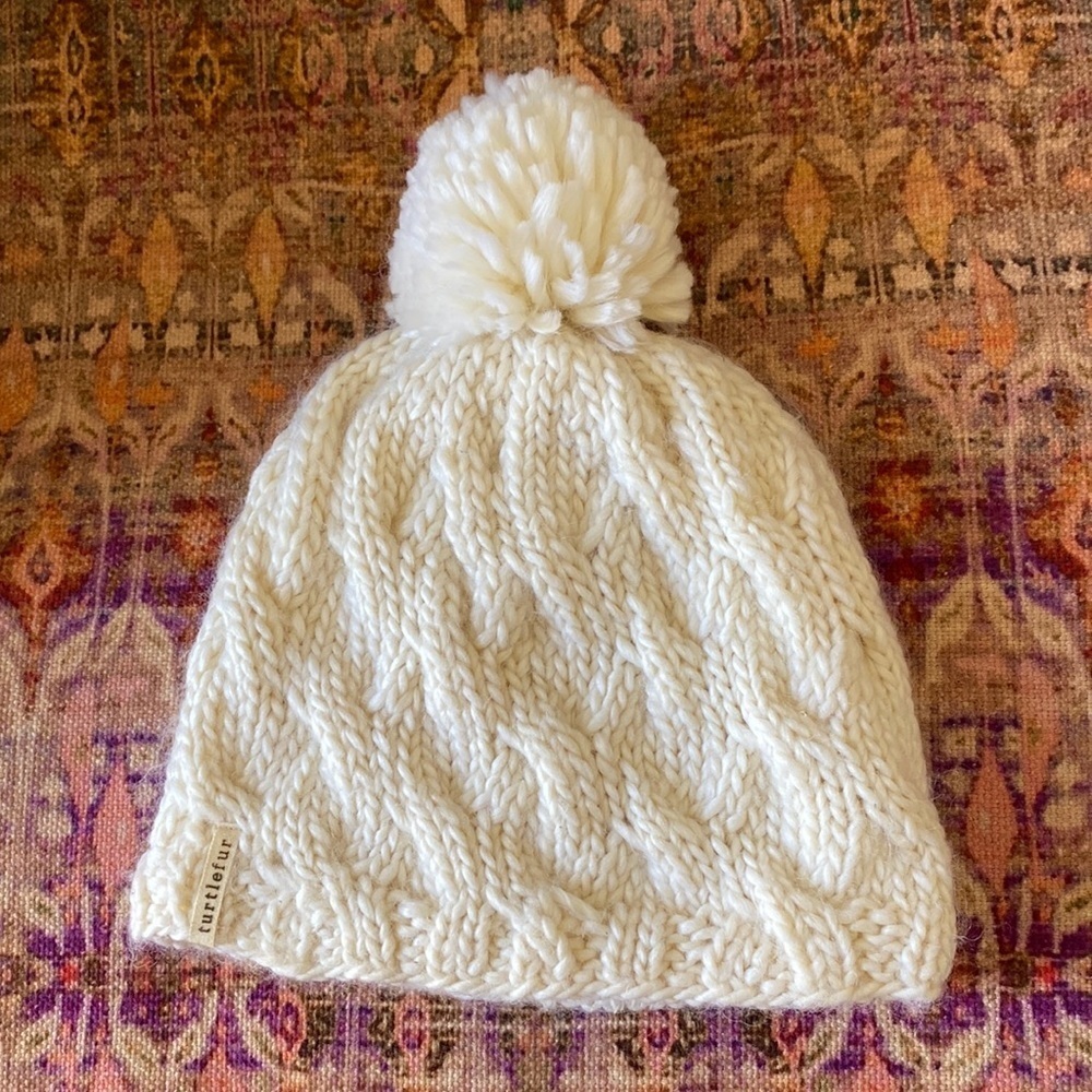 Turtlefur off white ski beanie winter hat OS